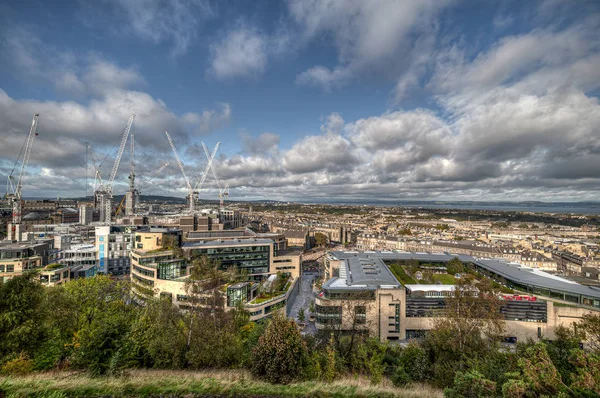 Эдинбург Сити смотрятся с Калтон Хилл. Шотландия - Unite — стоковое фото