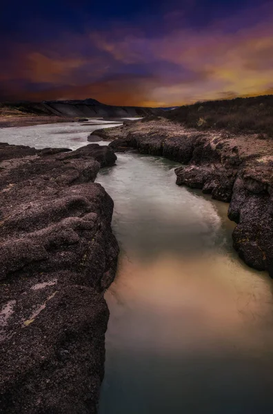 Rio Olfusa ao pôr do sol - Islândia — Fotografia de Stock