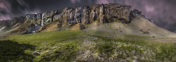 Izland gyönyörű hegyei. — Stock Fotó