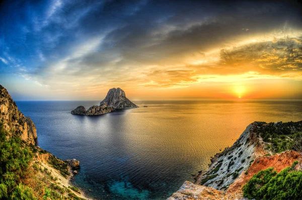 Es vedra - le magnétisme du rocher - Ibiza — Photo