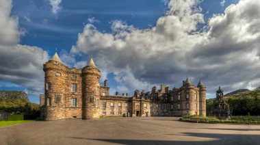 Holyrood Sarayı - Çekici şehir Edinburgh - İskoçya 