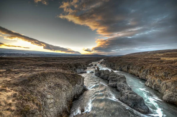 Rzeka Skjlfandafljt w gminie Thingeyjarsveit - Islandia. — Zdjęcie stockowe