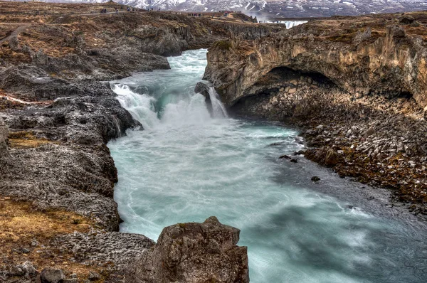 Geitafoss, der kleine Wasserfall stromabwärts vom godafoss, nein — Stockfoto