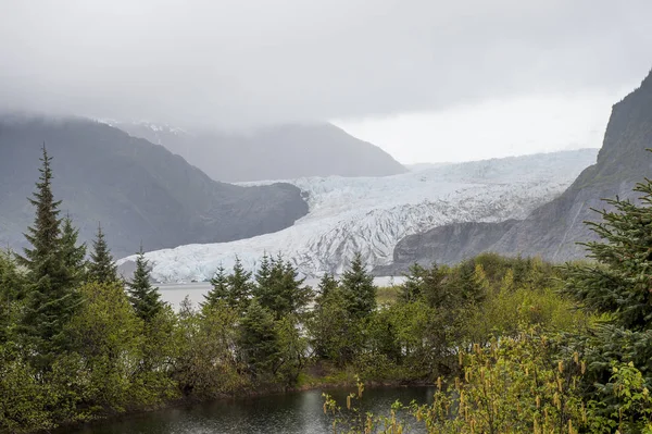ジュノーのメンデンホール氷河-アラスカ. — ストック写真