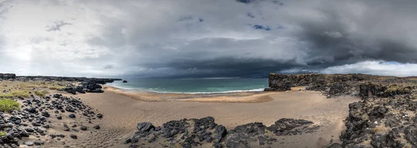 The Skar��sv��k Beach in Iceland — Stock Photo, Image