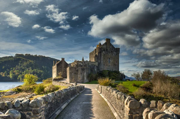 stock image Casillo Eilan Donan in the Scottish highlands.