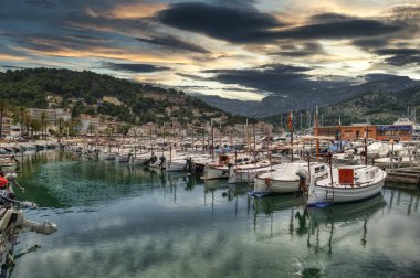 Mallorca Adası, İspanya 'da Soller.--