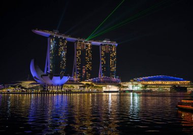 Singapur Körfezi 'nde Panoramik Gece