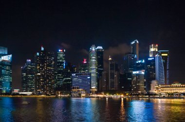 Singapur Körfezi 'nde Panoramik Gece