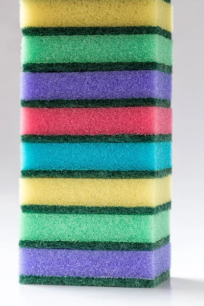 Esponjas coloridas no utilizadas para lavar platos — Foto de Stock