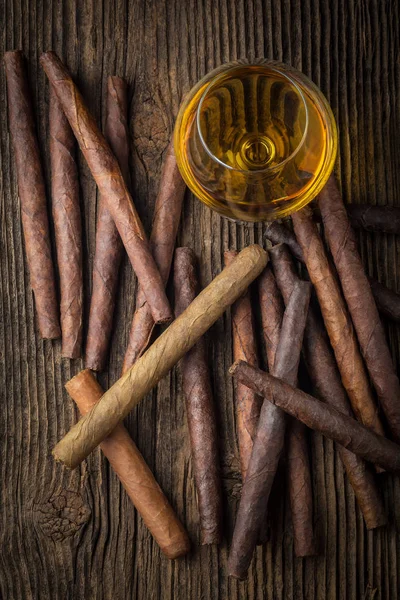 Jakości cygara i koniak — Zdjęcie stockowe