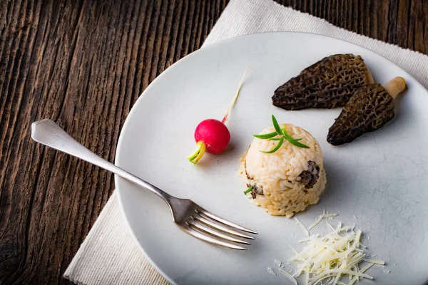 Delicious mushroom risotto with parmesan cheese — Stock Photo, Image