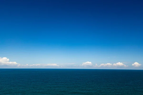 Ładny widok na ocean. — Zdjęcie stockowe