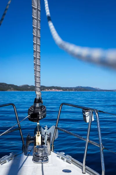 Férias de iate no mar Adriático na Croácia — Fotografia de Stock