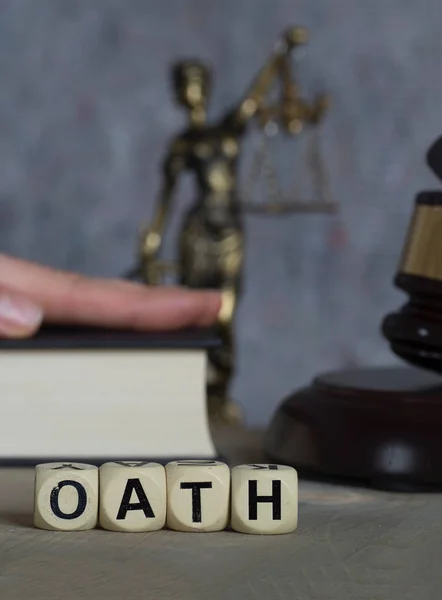 Word WITNESS OATH compuesto de letras de madera . — Foto de Stock