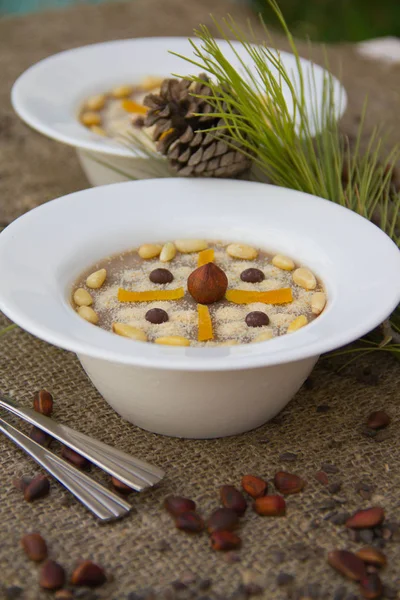 Assidat zgougou - postre tradicional tunisiano preparado para cele —  Fotos de Stock