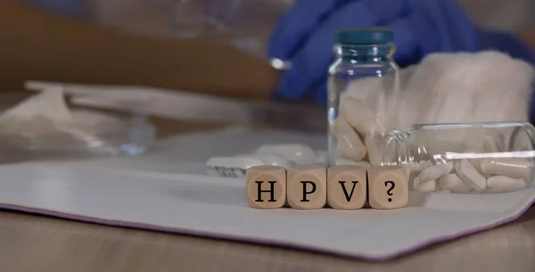Abbreviation HPV with question mark for human papilloma virus in — Stock Photo, Image