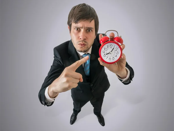 El jefe enojado está mostrando el reloj. Concepto de disciplina en el trabajo. Vista desde arriba . — Foto de Stock