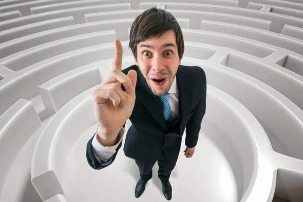 Happy man have an idea how to find way in maze. 3D rendered illustration of maze. — Stock Photo, Image