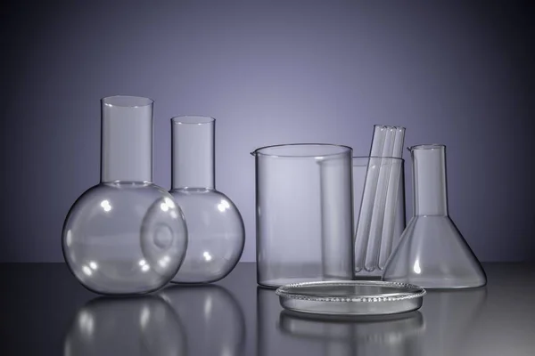 Ilustración 3D de cristalería de laboratorio química vacía . — Foto de Stock