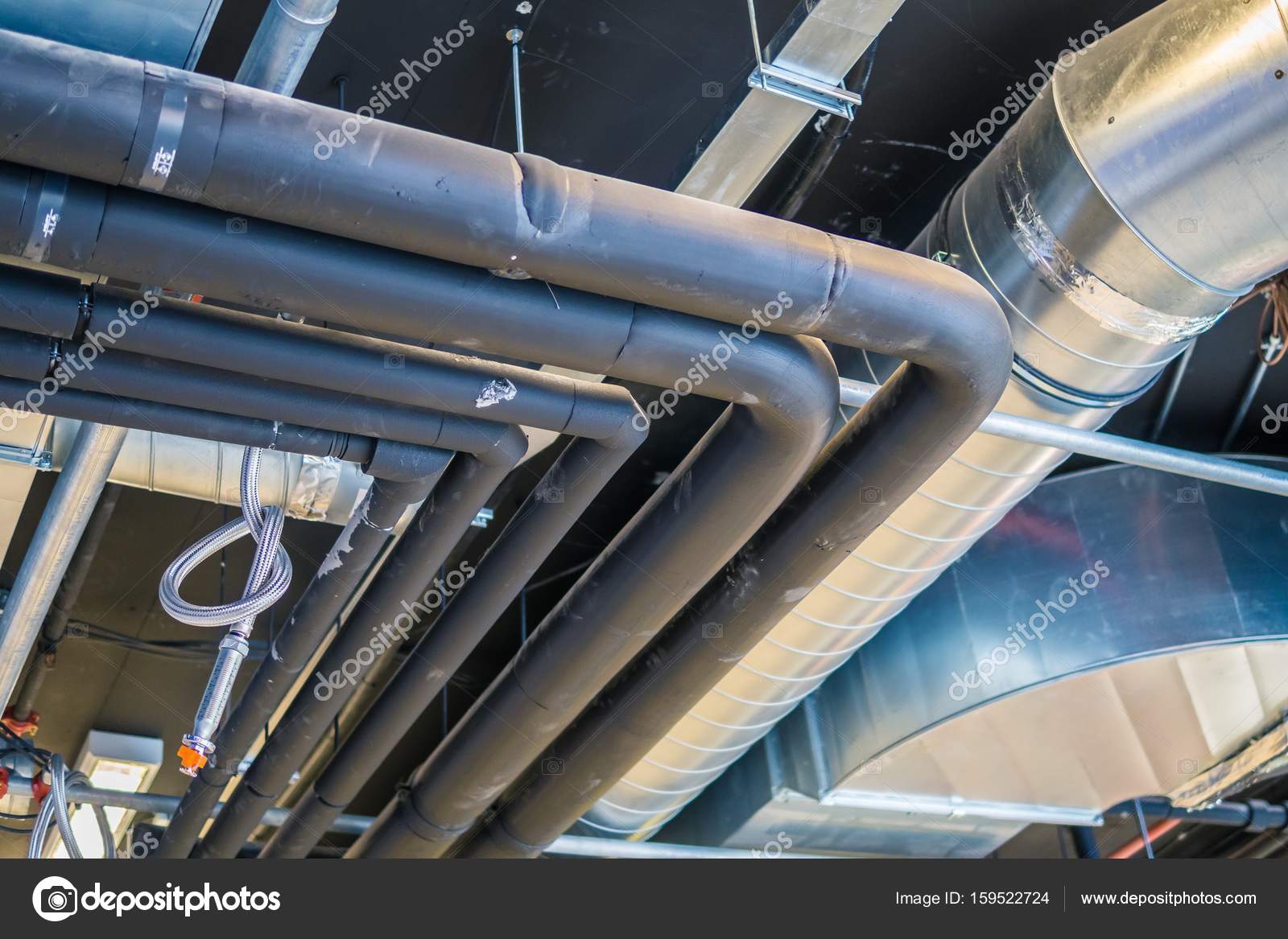 Pipes of HVAC system (heating ventilation and air conditioning) — Stock