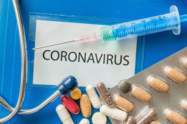 Romantik Coronavirus Hastalığı 2019-Ncov mavi klasörde yazıyor. Çok.