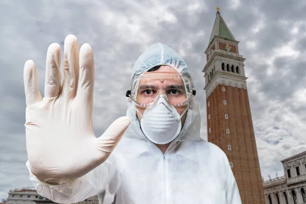 Arzt Anzügen Warnt Vor Coronavirus Infektion Venedig Italien — Stockfoto