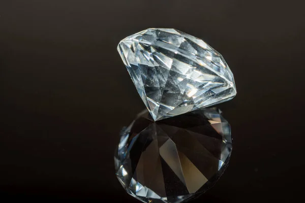 Luxus Diamant Auf Schwarzem Hintergrund — Stockfoto