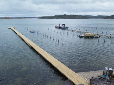 tekne için iki yeni iskelesi bina