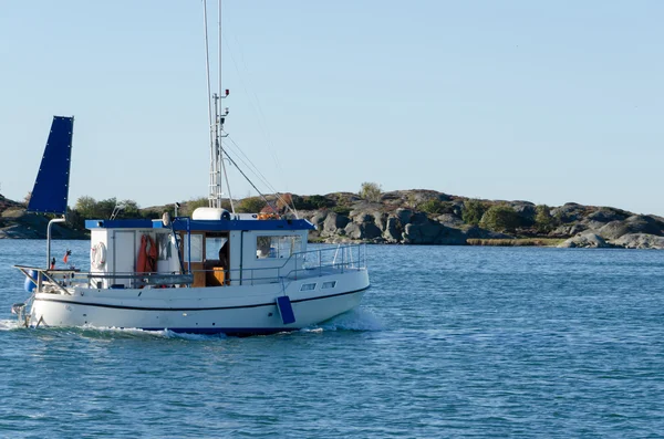 One small fishingboat on the swedish westcoast — Stock Photo, Image