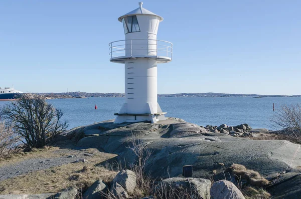 在瑞典西海岸的一个灯塔 — 图库照片
