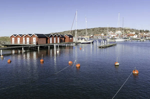 Een haven op een klein eiland Rechtenvrije Stockfoto's