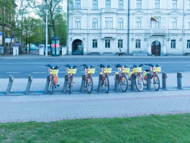 Şehirde kiralamak çok bicyckle 