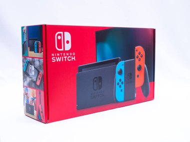 Uk, Jan 2020: Nintendo oyun konsol kutusu tasarımı beyaz arkaplan