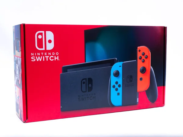 GB, Januar 2020: Nintendo Switch Spielekonsole weißer Hintergrund — Stockfoto
