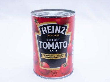 Uk, Jan 2020: Beyaz arka planda Heinz domates çorbası