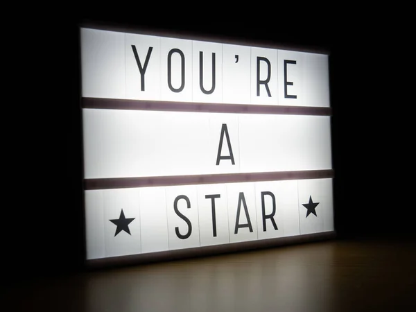 Caja Luz Led Eres Mensaje Premios Estrella Oscuridad —  Fotos de Stock