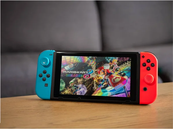 Wielka Brytania Marzec 2020 Nintendo Przełącznik Konsola Mario Kart Gry — Zdjęcie stockowe