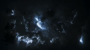 Gri fırtına bulutları