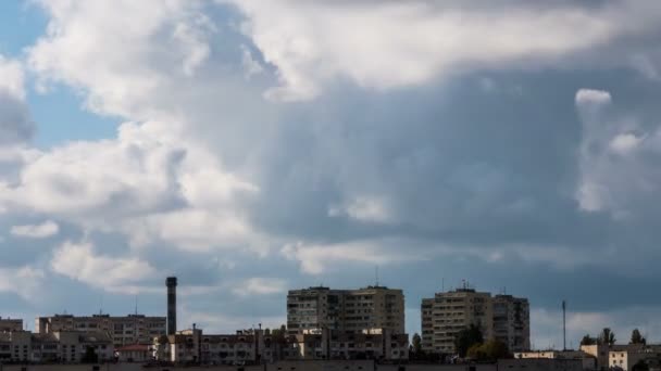 Clouds over the city — Stock Video