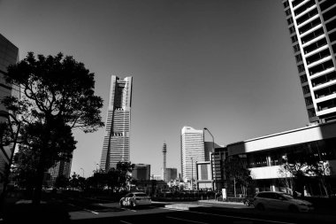 Yokohama Minato Mirai silueti (monokrom)