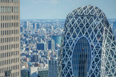 Tokyo Metropolitan Hükümet Binası 'nın gözlem güvertesinden Tokyo silueti görüldü