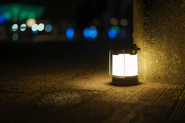 Imagem Lanterna Colocada Chão — Fotografia de Stock