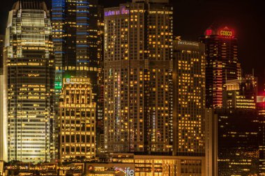 Victoria Limanı 'ndan Hong Kong gece görüşü