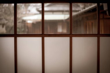 Japon tarzı tuhaf bir oda görüntüsü