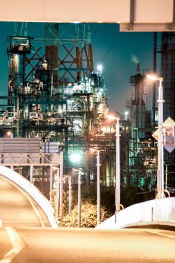 Kawasaki Keihin sanayi bölgesinin fabrika gece görüşü