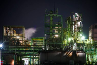 Kawasaki Keihin sanayi bölgesinin fabrika gece görüşü