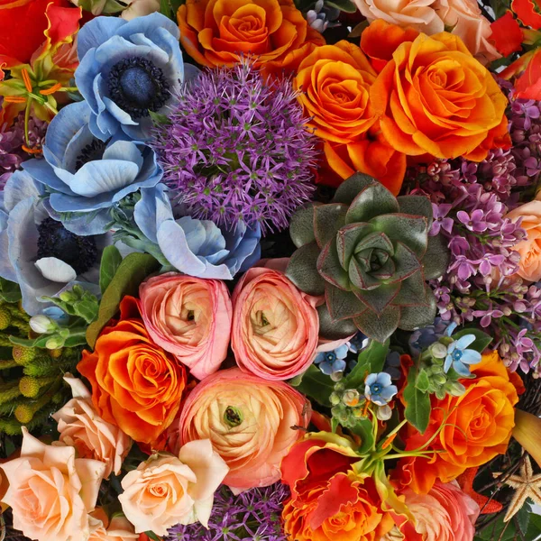 Tło Układzie Kwiatowym Różami Anemonami Liliami — Zdjęcie stockowe