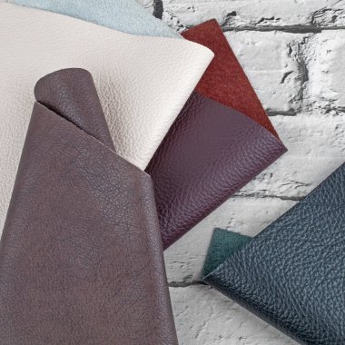 Gri tuğlada farklı renkler doğal deri dokusu örnekleri