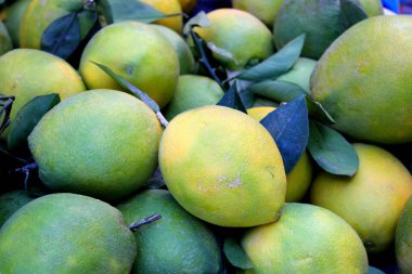 taze yeşil limes piyasada bir sürü